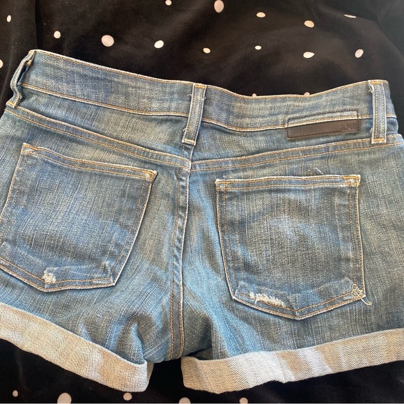 A.N.D. Women’s Jean shorts - Picture 3 of 5